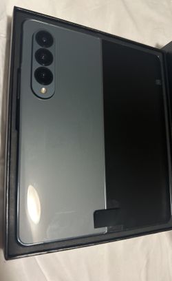 Galaxy Z Fold 4 Brand New 