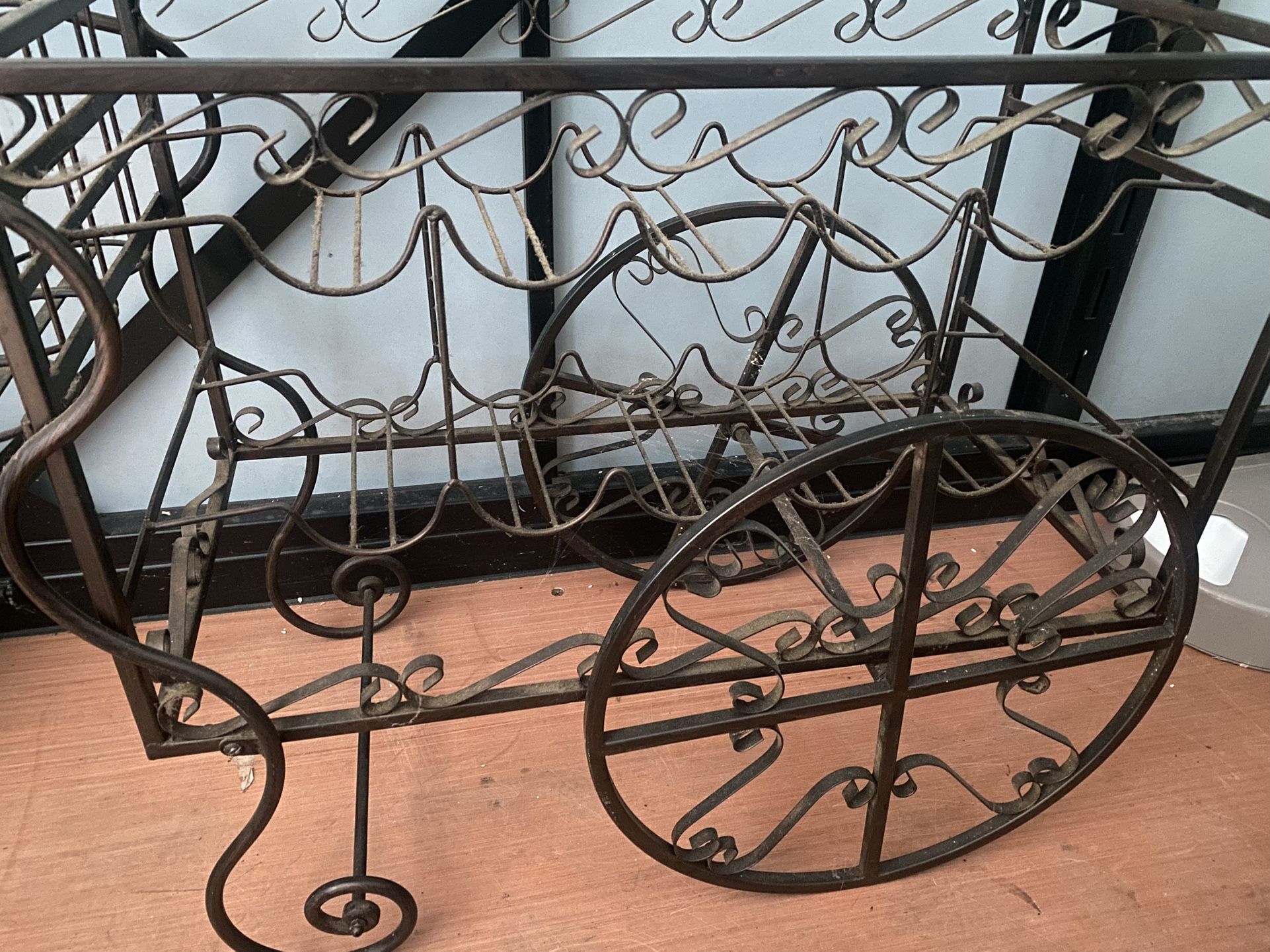 METAL WINE RACK