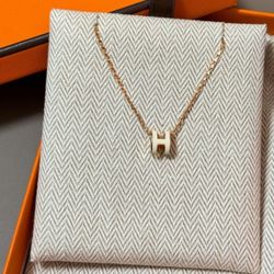 Logo letter decoration Metal necklace Women's pendant ice brown chain rose gold