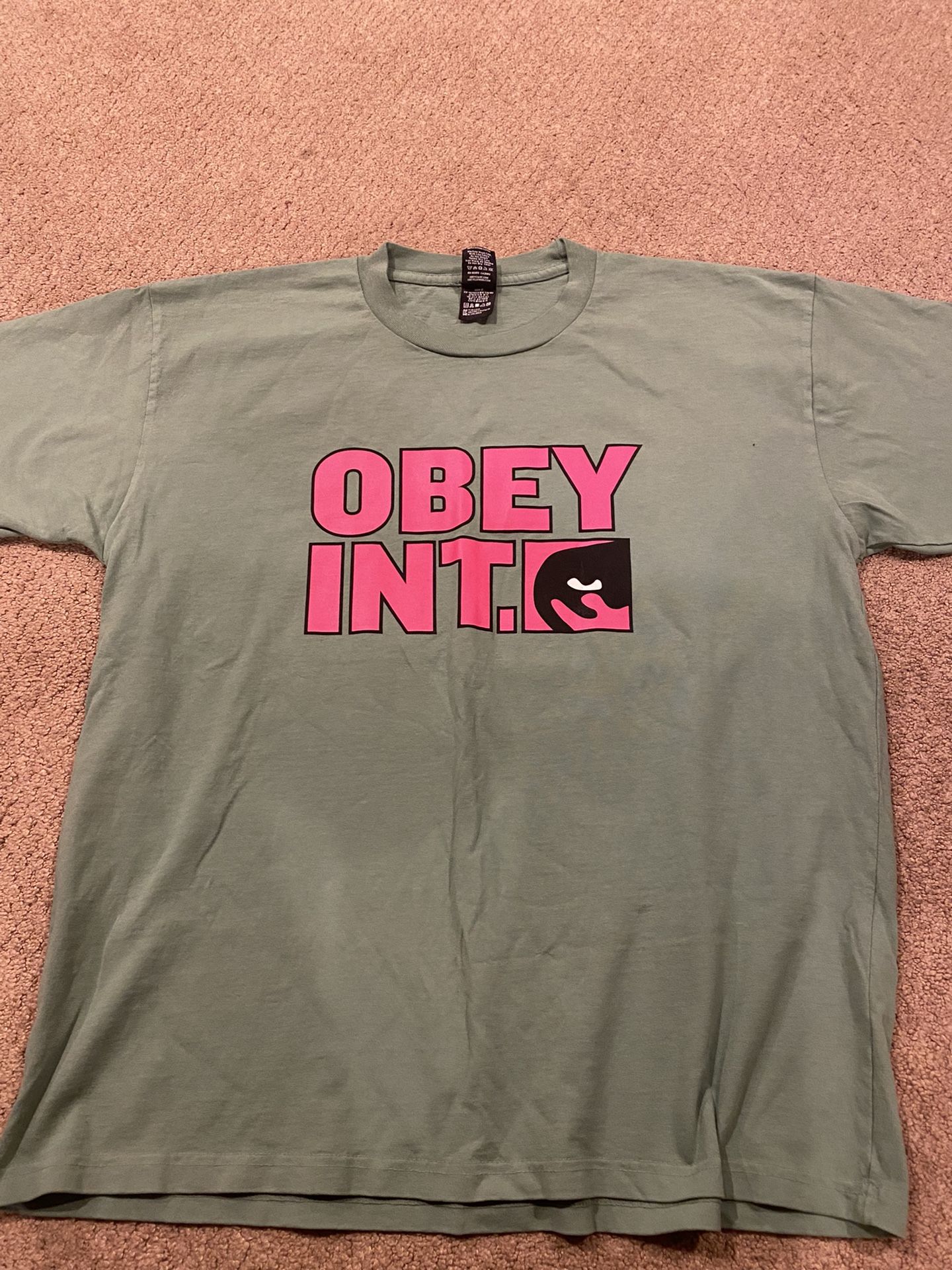 Men’s Vintage Obey T-shirt XL