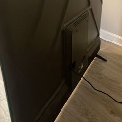 Hisense Flat Screen Tv 60" 