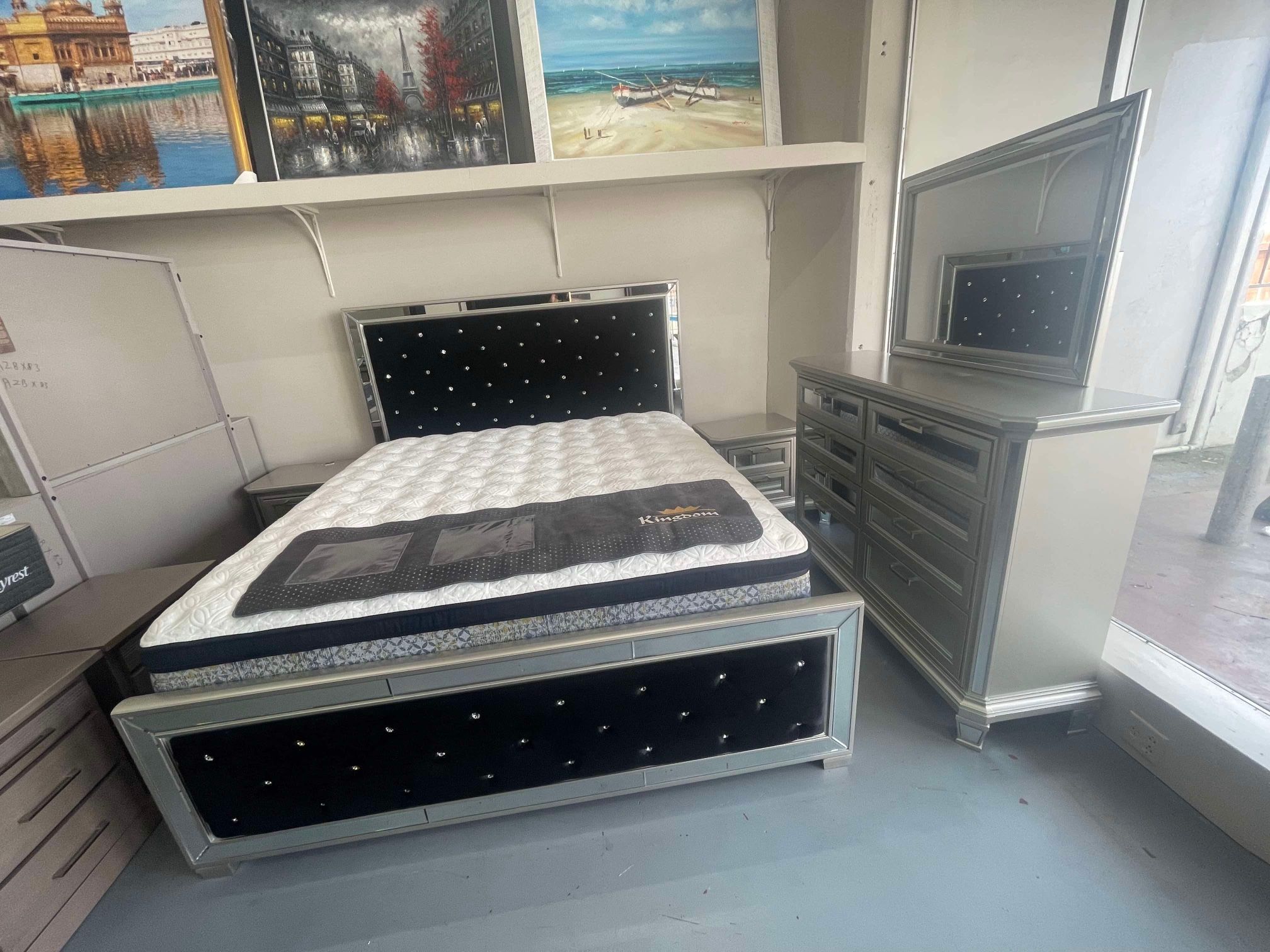 Luxury Bedroom Set ,dresser, Mirror