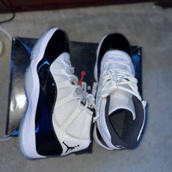 Jordan 11 Concord 