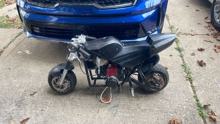 Gas-Powered Mini Pocket Bike