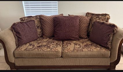 Set de Sofa un cuadro y 2 mesas