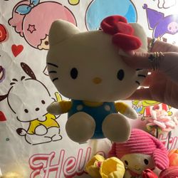 hello kitty plushy speaker/bag charm