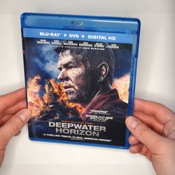 Deepwater Horizon (Blu-ray + DVD) • Mark Wahlberg • LIKE NEW • 