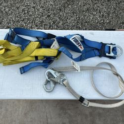 HARNESS (PROTECTA FIRST) w/6’ LANYARD 
