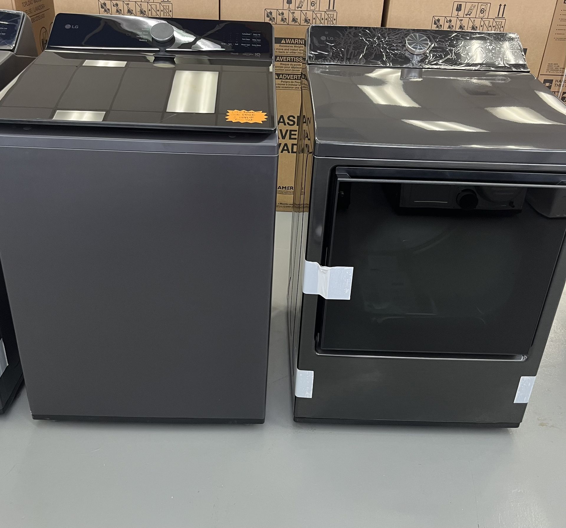 LG Washer And Dryer Set (Electric)