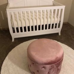 BRAND NEW IN THE BOX DaVinci Emmett 4-in-1 Convertible Crib