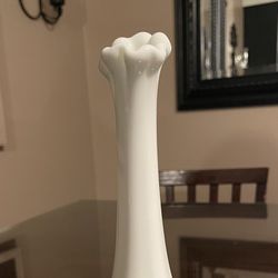 Fenton - Swung Bud Vase