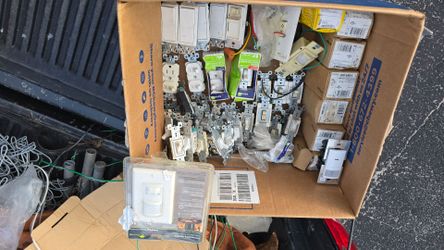 Contractor Electrical Lot - Wattstopper, Cooper, Leviton
