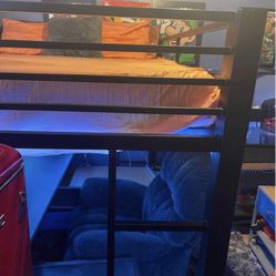 Full Size Loft Bed Complete Bdrm Set With Built In Desk N Mattress & dresser n more $450