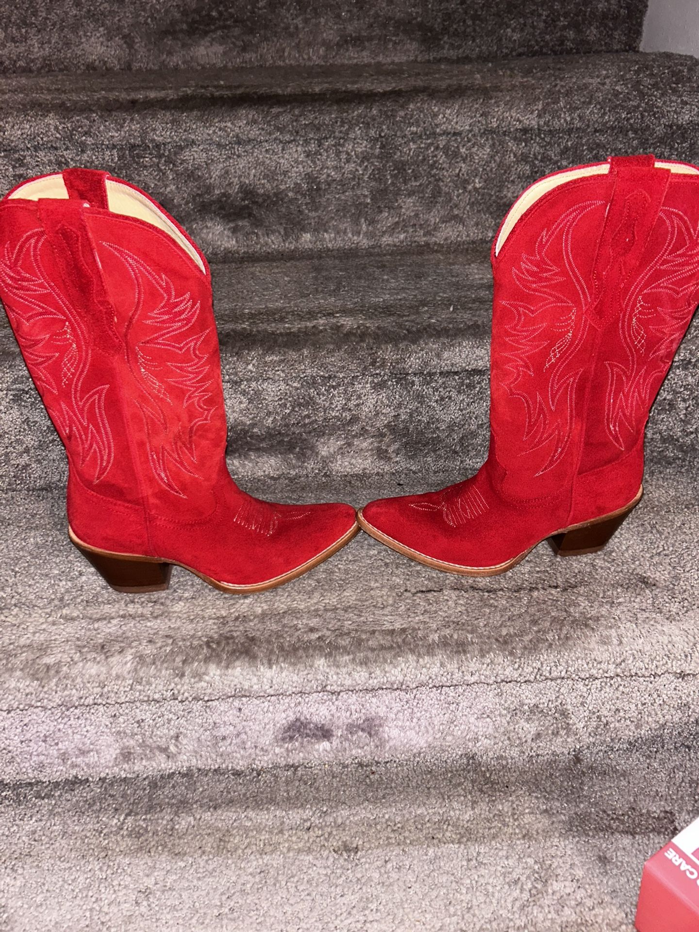 RED COWGIRL BOOTS