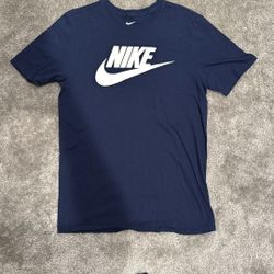 Nike T-Shirt