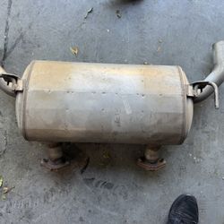Nissan 370z Infiniti G37 Oem Exhaust Canister Muffler 