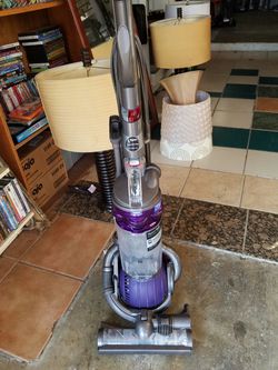 Dyson DC25 Vacuum