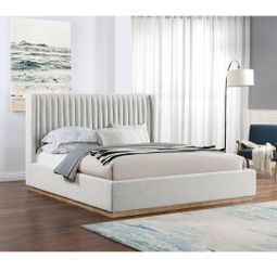 King Bed, Meridian Furniture Logan Cream-K