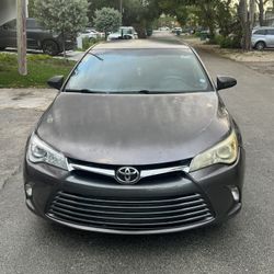 2015 Toyota Camry LE – Clean Title 