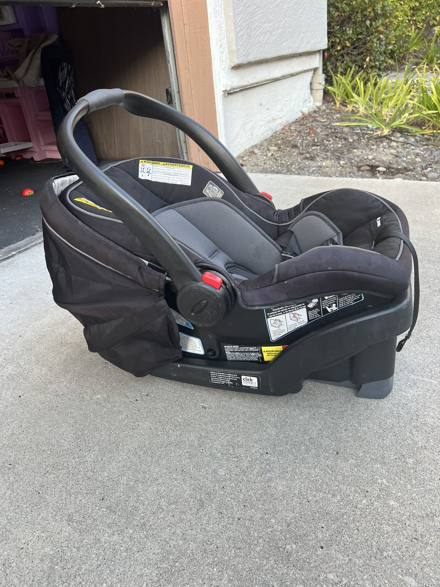 Graco car seat with base