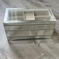 Tahari Large Heavy Glass Mirrored Jewelry Organizer Decor Box