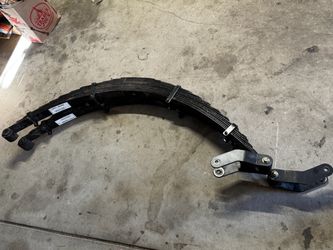 Deaver I96XHD Leaf Springs Leaf Under