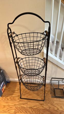 Gourmet Basics By Mikasa pPacific 3 Tier Market Basket plus free fruit basket