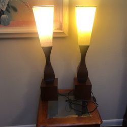 Night Tables And Lamps 