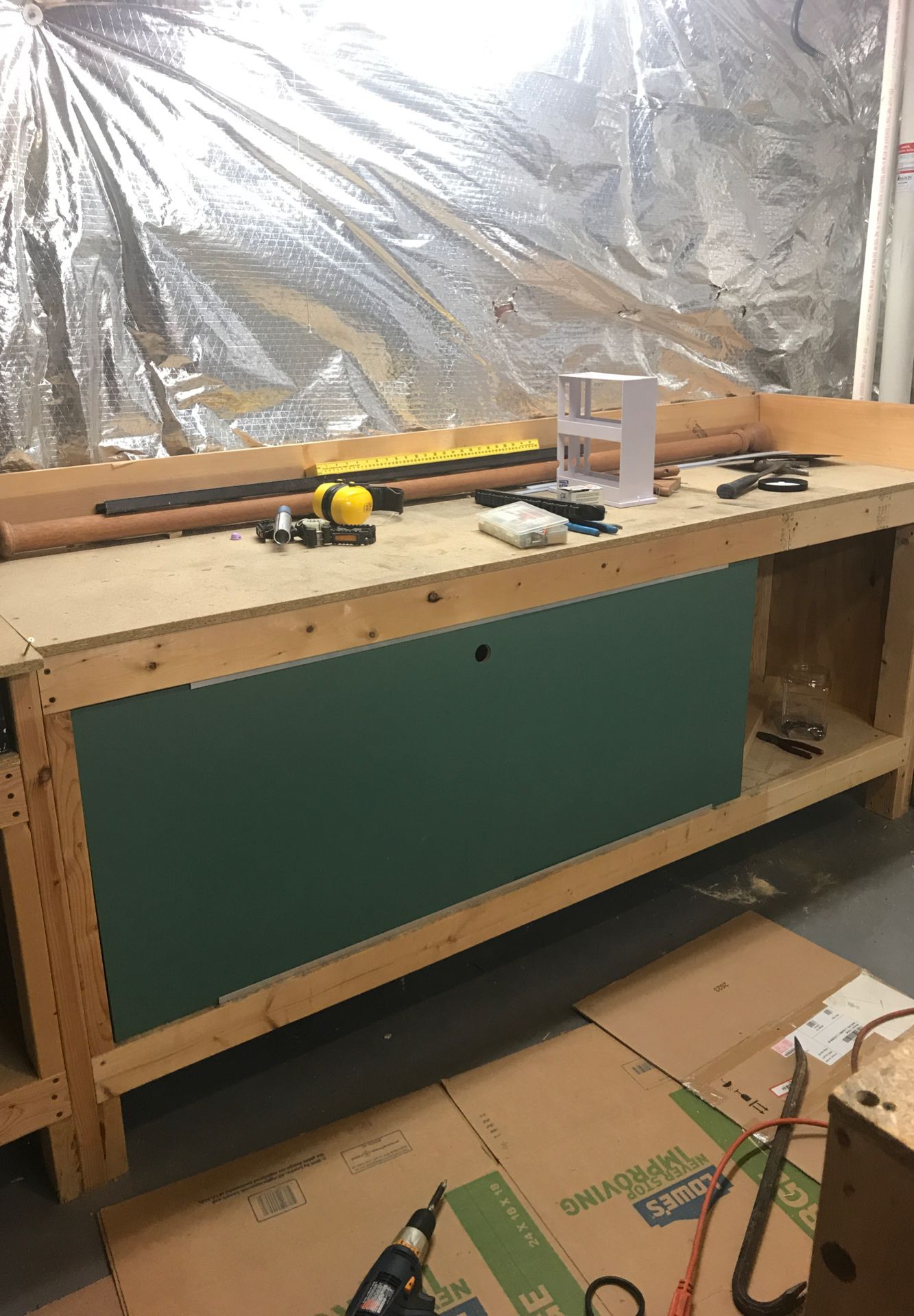 Work bench with Craftsman 10” radial saw