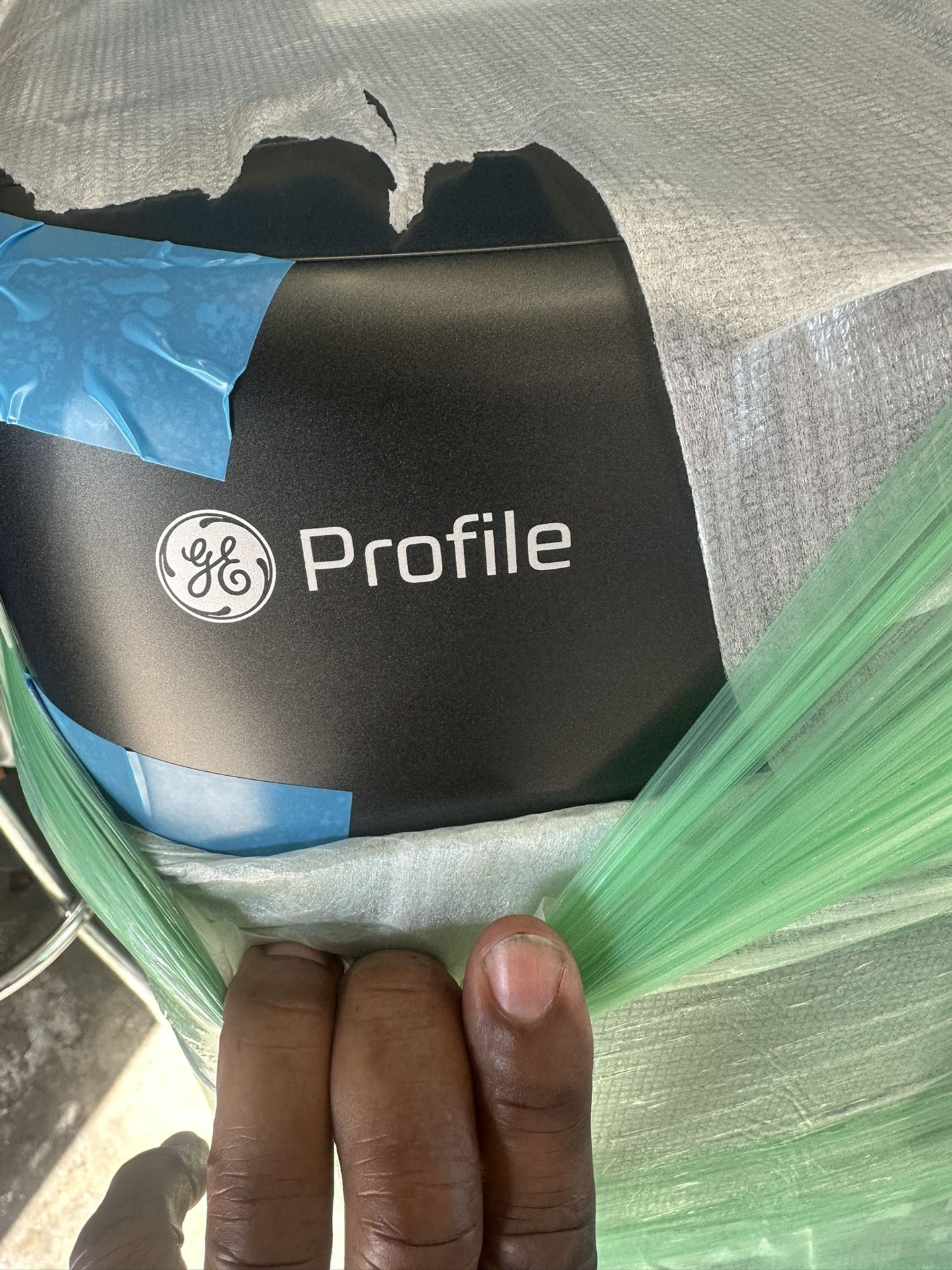 General Electric Profile ( Brand New