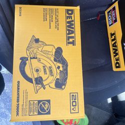 Dewalt 6 1/2 In Circular Saw