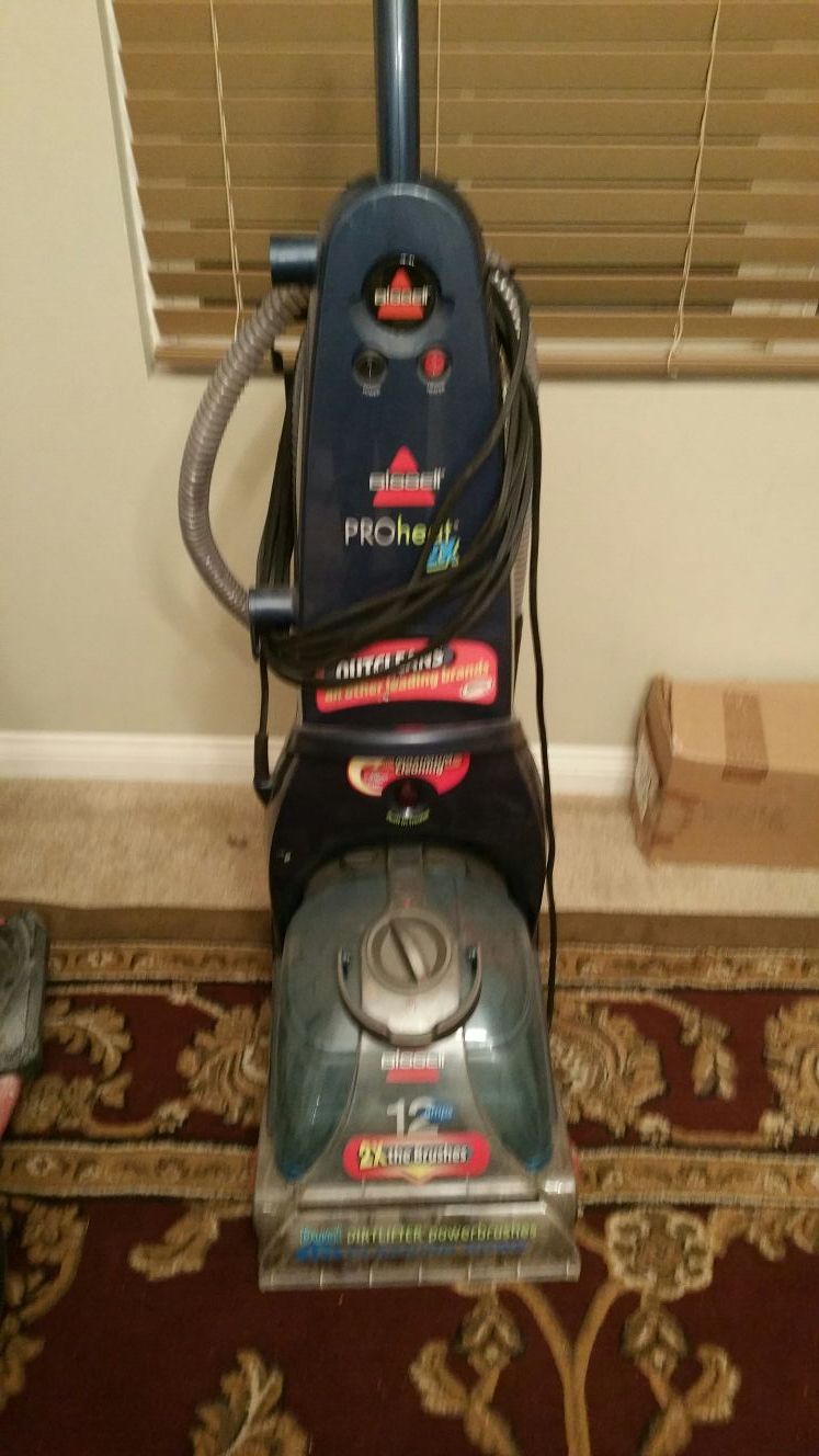 Bissell Proheat 2 X carpet washer and cleaner
