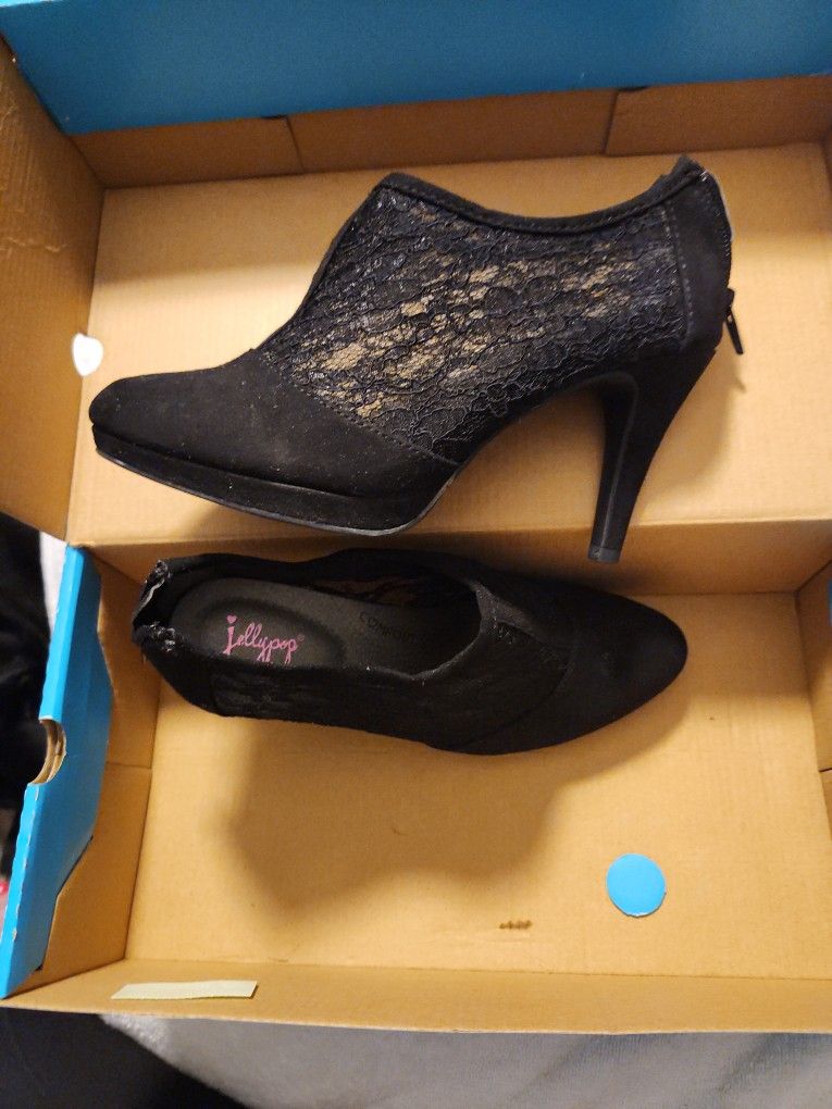 Sz 7 Heels