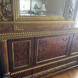 Italian Bedroom Set 5 Pieces