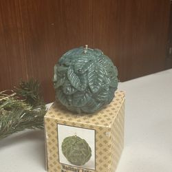 Rare Holiday Tree Round Candle