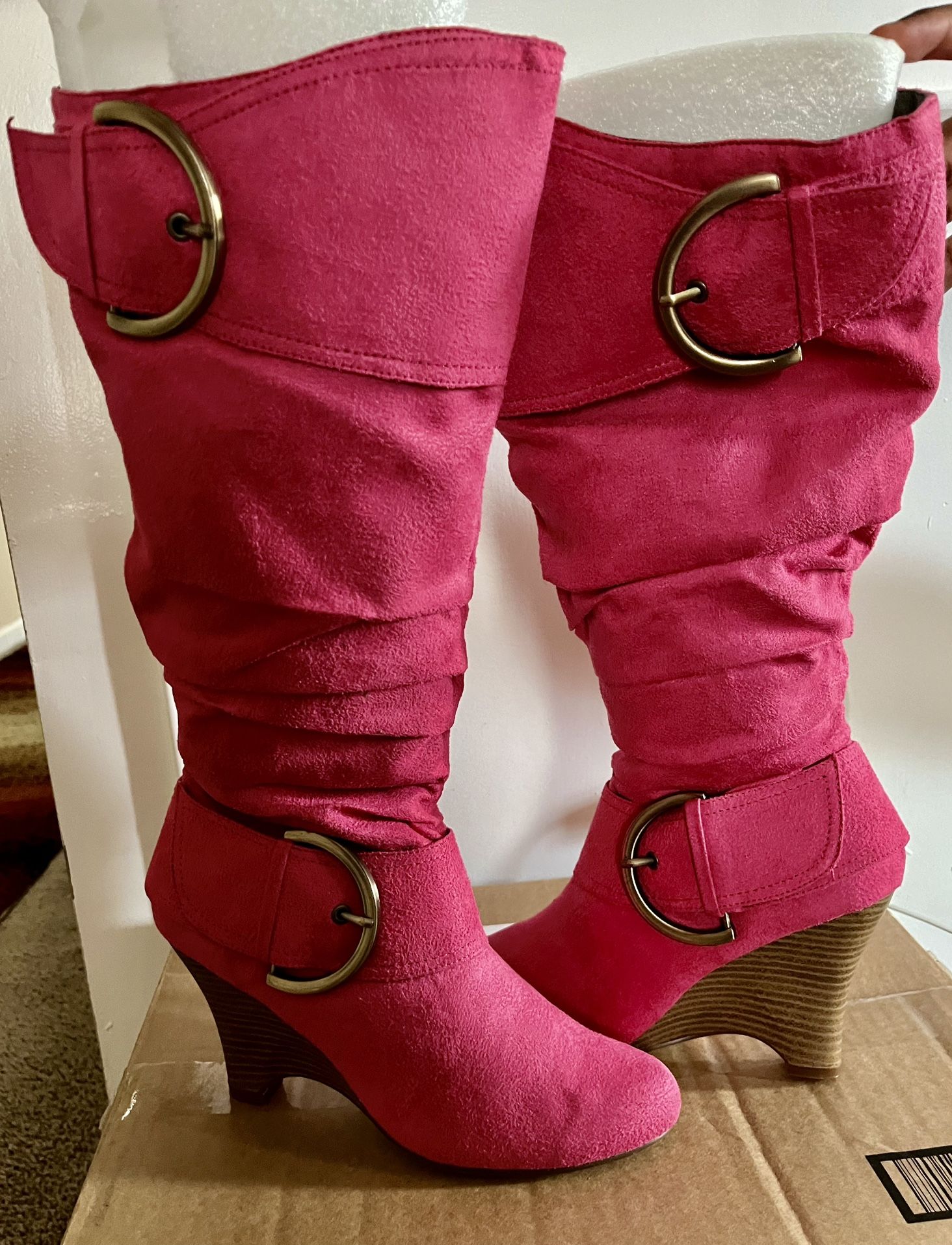 Hot Pink Boots , Size 7, Runs A Lil Small