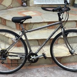Bianchi road bike 27”