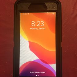 iPhone 8 64GB AT&T Otter Box Defender Battery Life 90+%!
