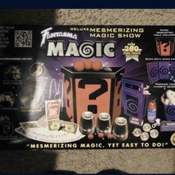Fantasma Deluxe Magic Show