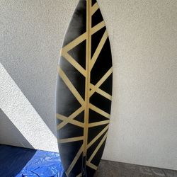 5’8 Single Fin Surfboard