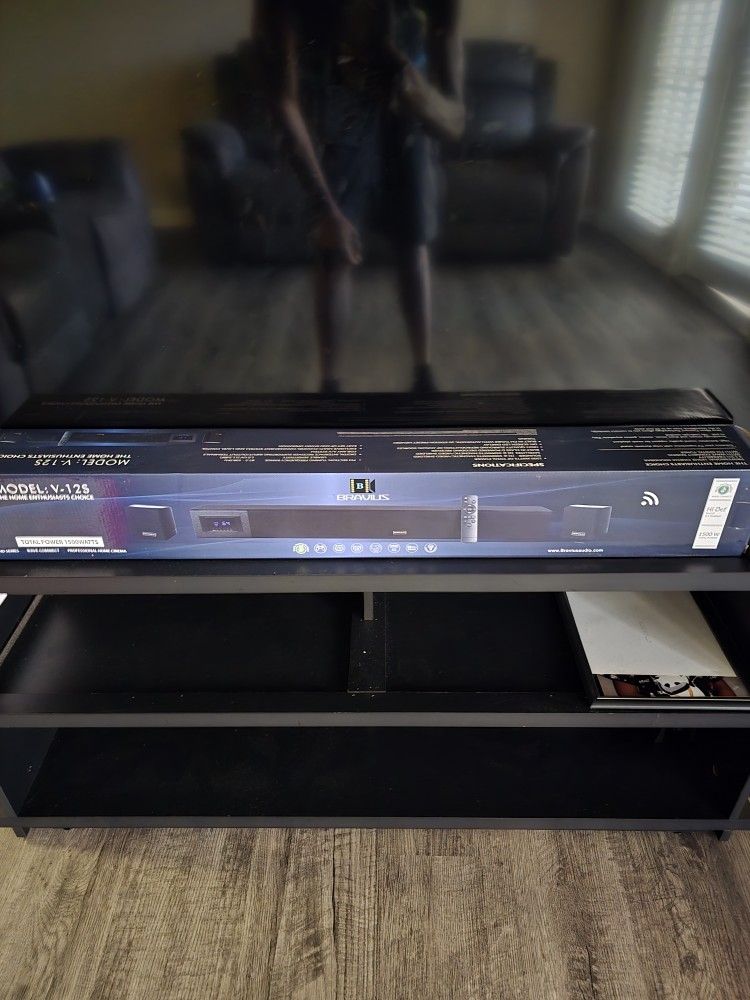 Bravius sound bar (model V-12s)