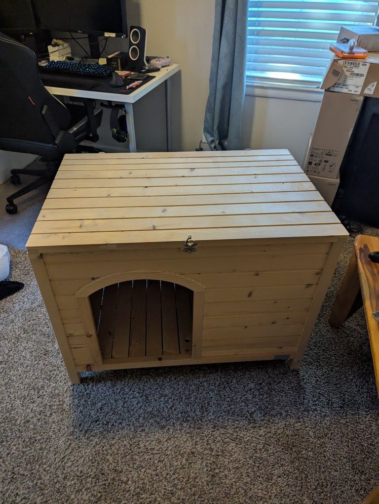 Collapsible Dog House