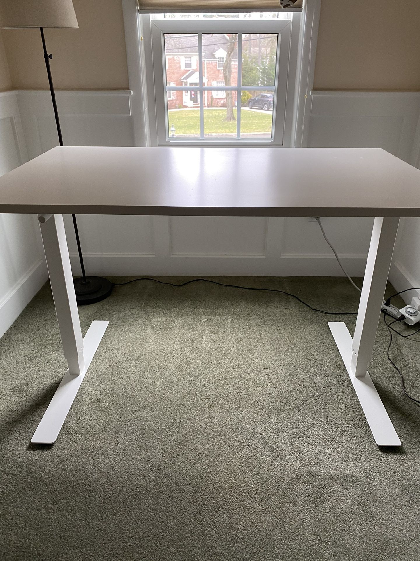 IKEA Trotten adjustable table (White)