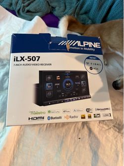 Alpine iLX-507 7-Inch Digital Multimedia Receiver