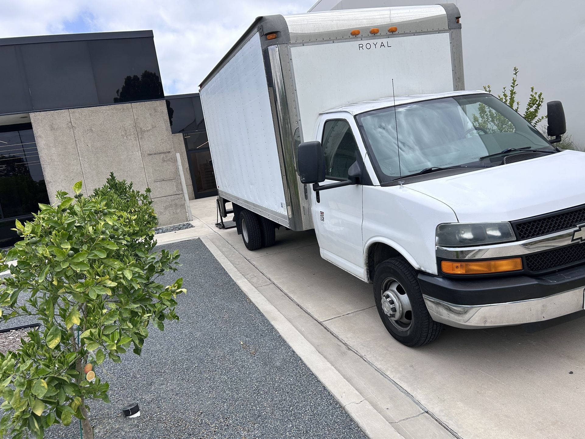 Moving Truck For Sale