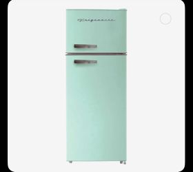 Frigidaire Retro Top-Freezer Refrigerator Mint Green