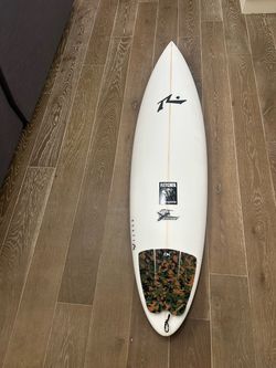 Rusty 6’8 New Traveler Surfboard