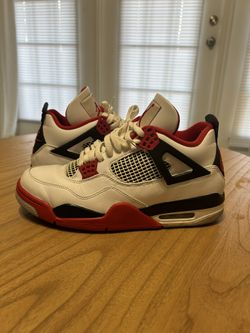 JORDAN 4 FIRE RED SIZE 10