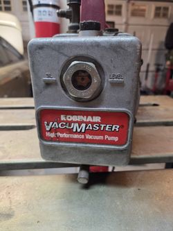 Robinair VacuMaster Vacuum Pump