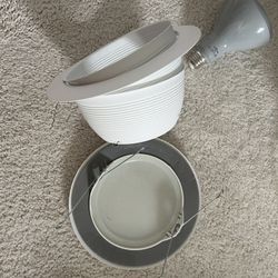 HALO 6-in LED Recessed Light Kit